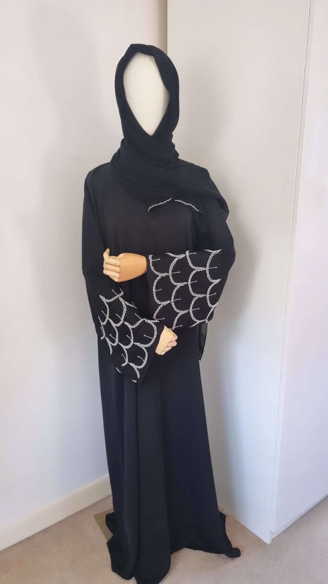 Black abaya detail sleeve embellishments