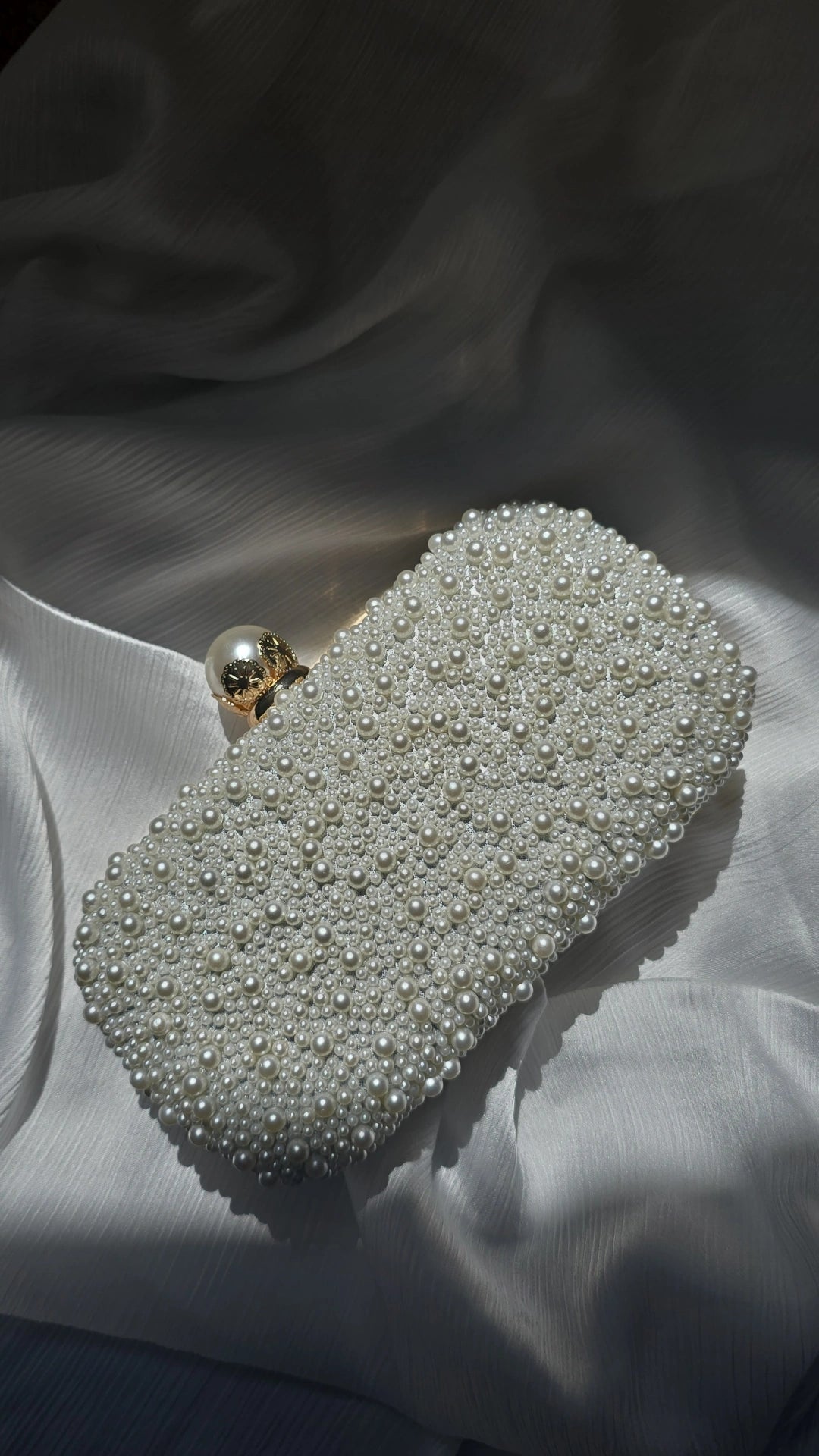 Pearl Clutch bag
