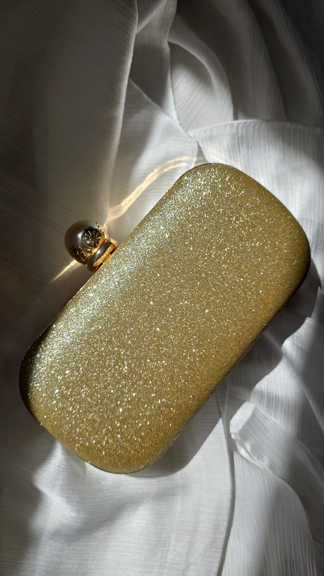 Pearl Clutch bag