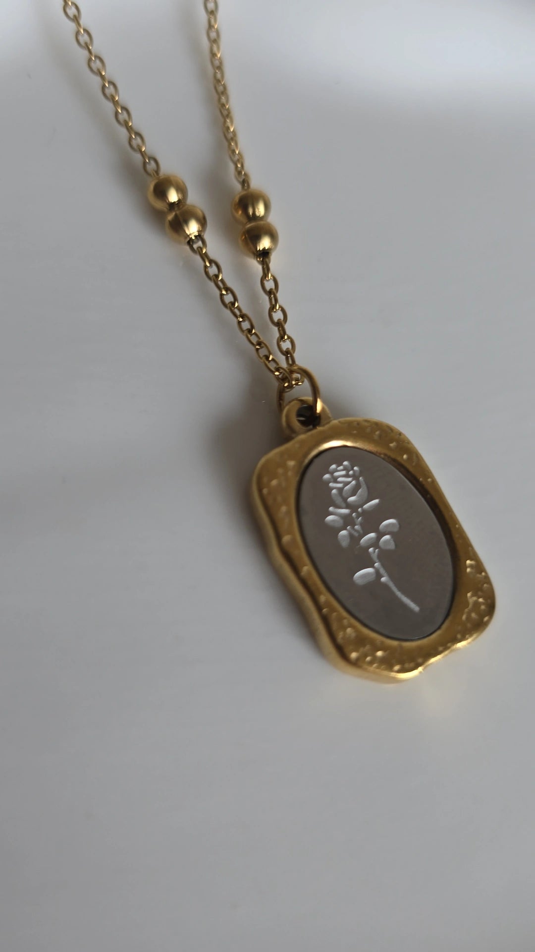 Rose mirror necklace