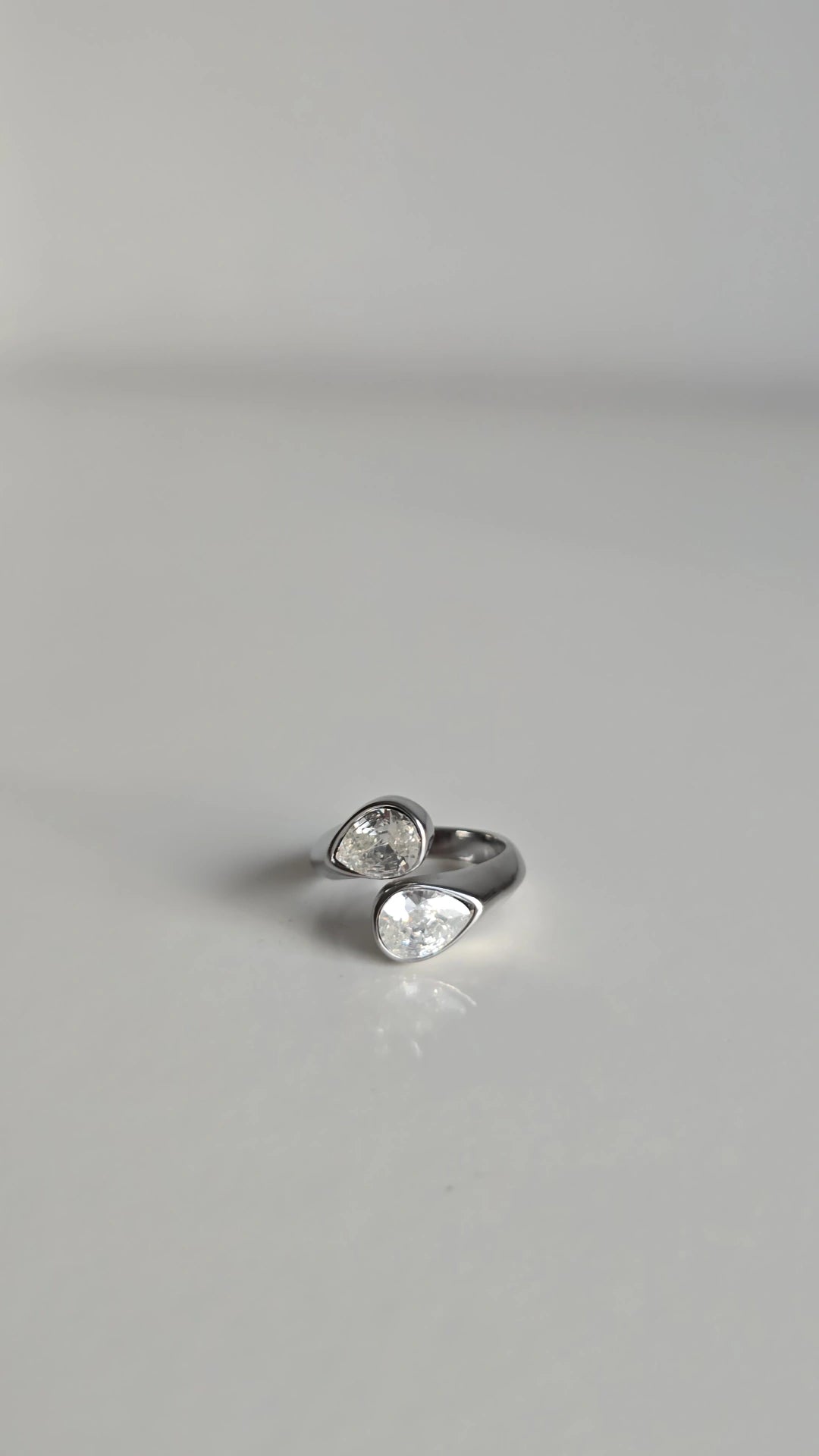 18 Gold plated silver water drop ring
