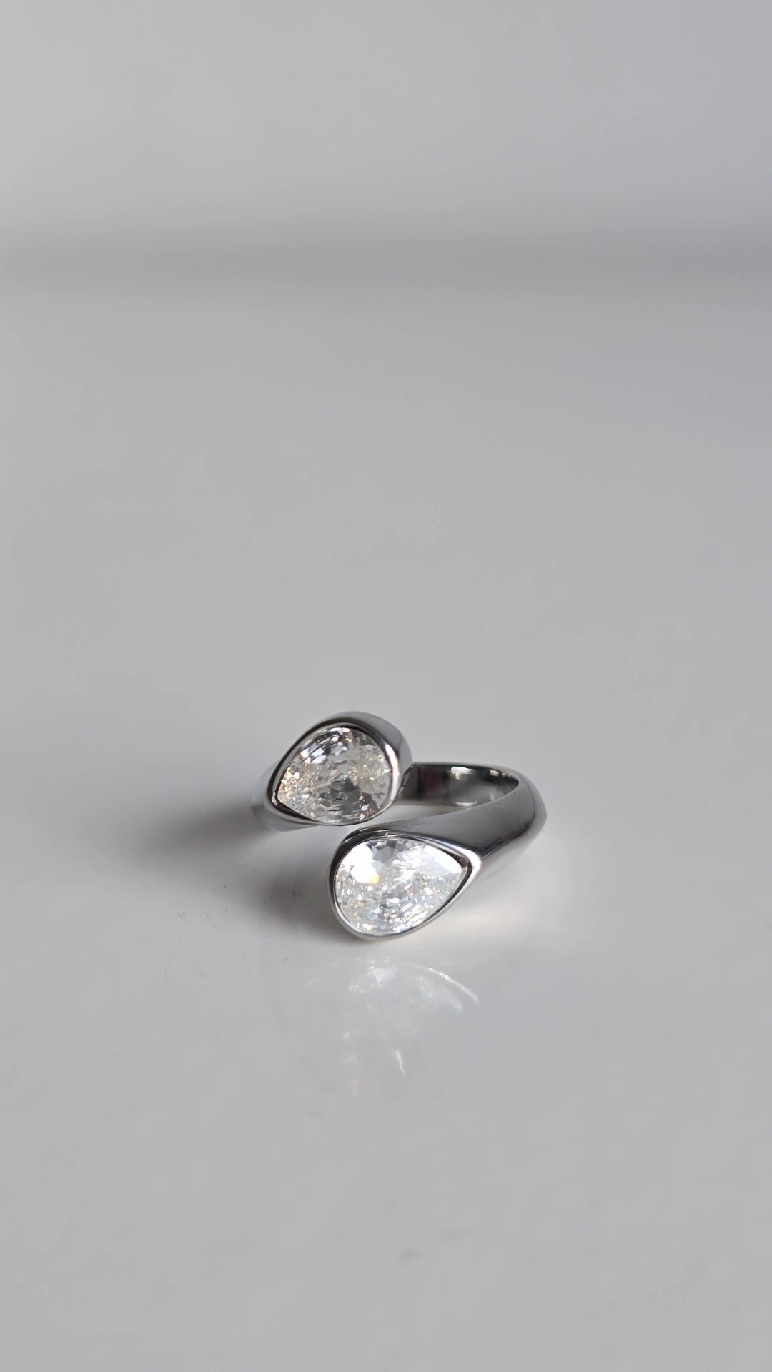 18 Gold plated silver water drop ring
