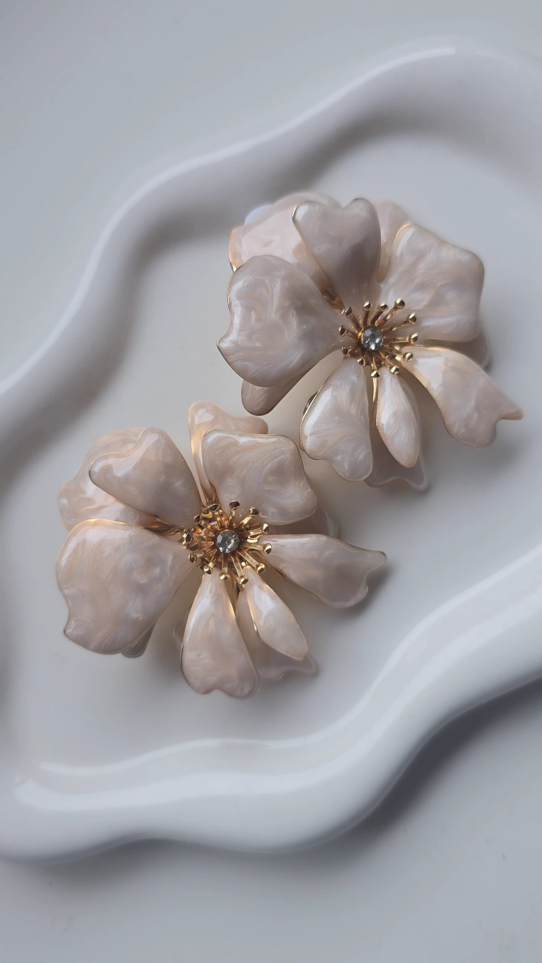 Large resin Flower Earrings