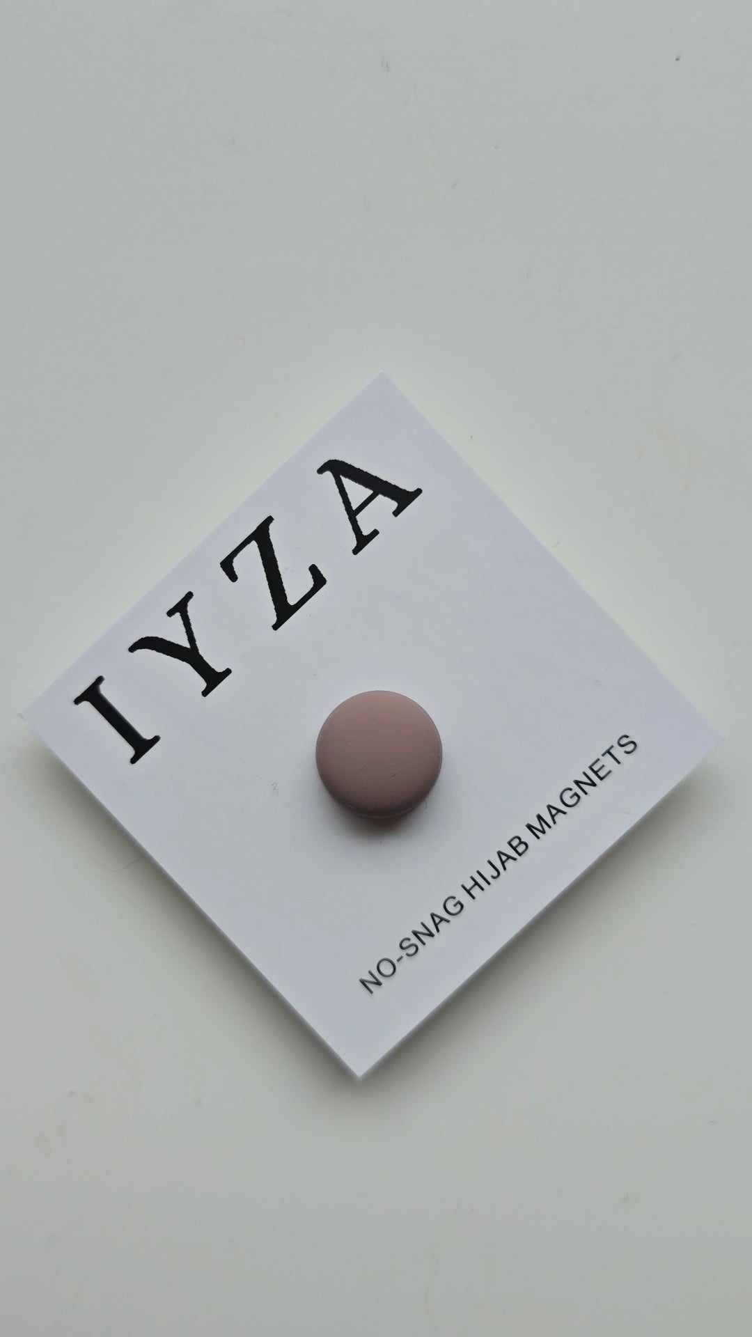 Hijab Rosewood magnet