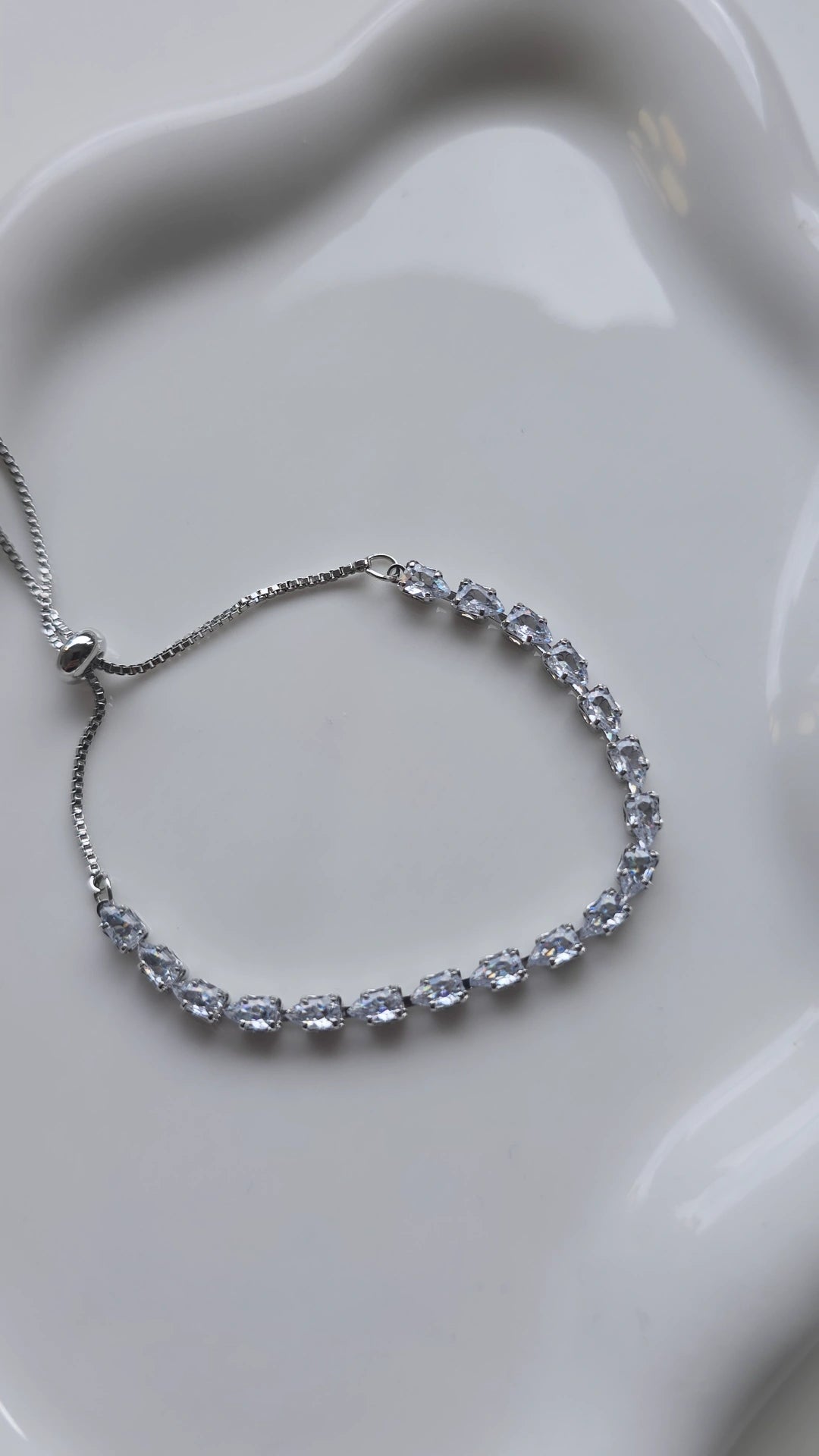 Dainty silver Bracelet