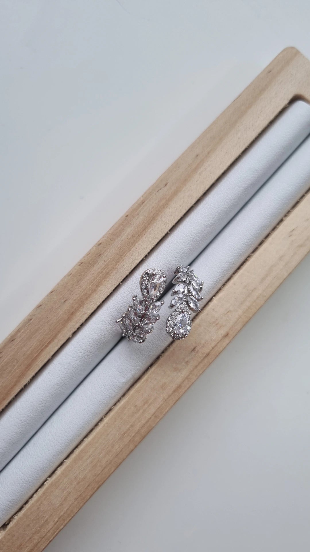 Silver water drop wrap Rhinestone Ring