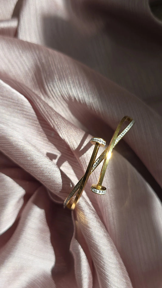 Double screw head Bangle
