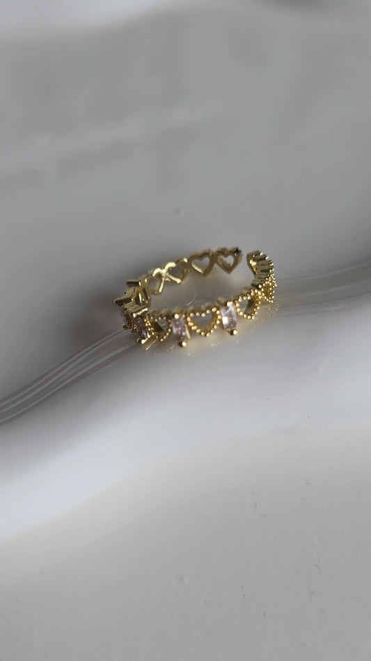 Love heart gold band Ring
