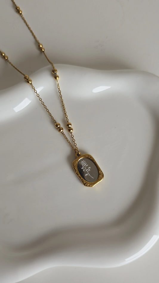 Rose mirror necklace