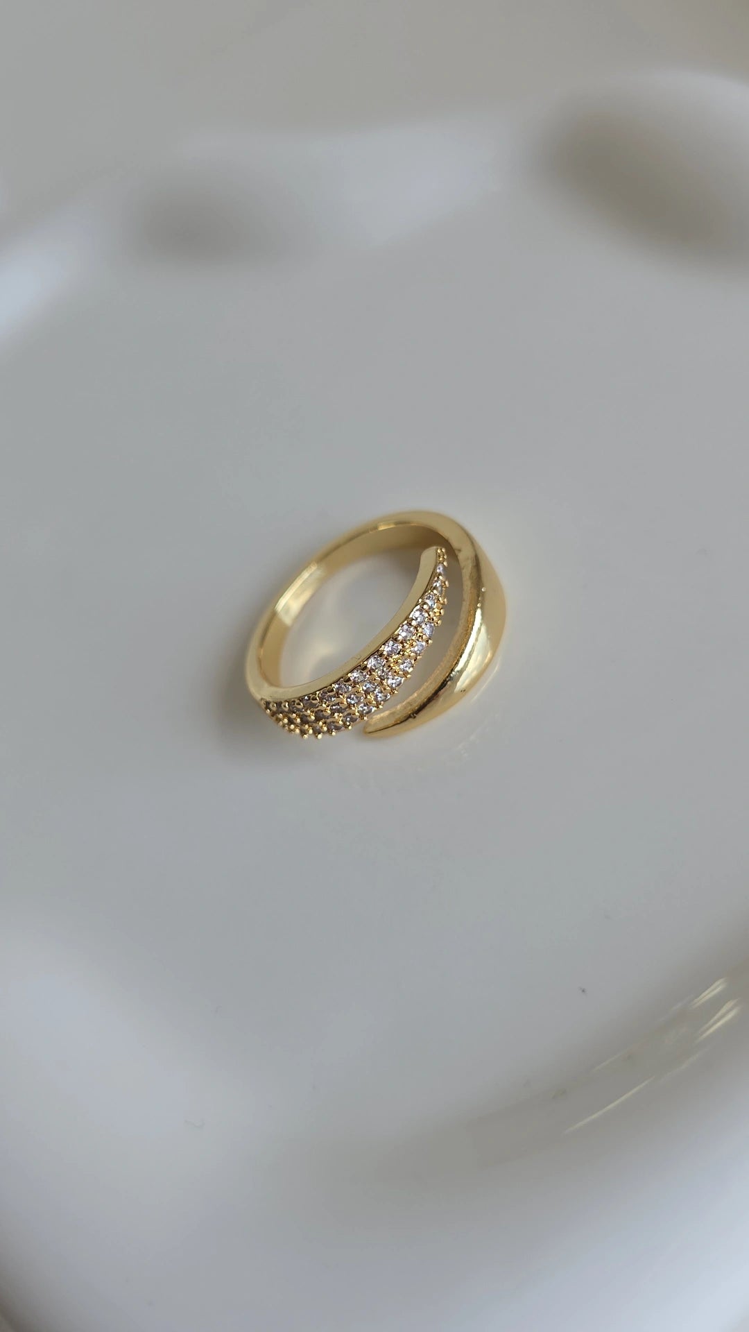 18k Open end ring