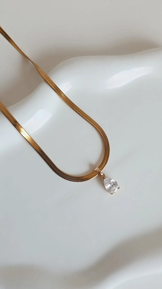 Silver drop stone necklace