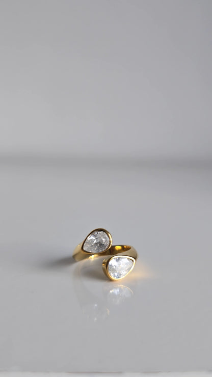 18 Gold plated water drop ring