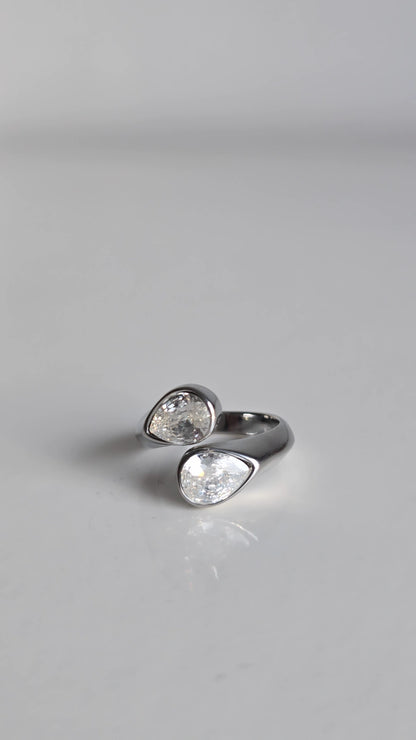 18 Gold plated silver water drop ring