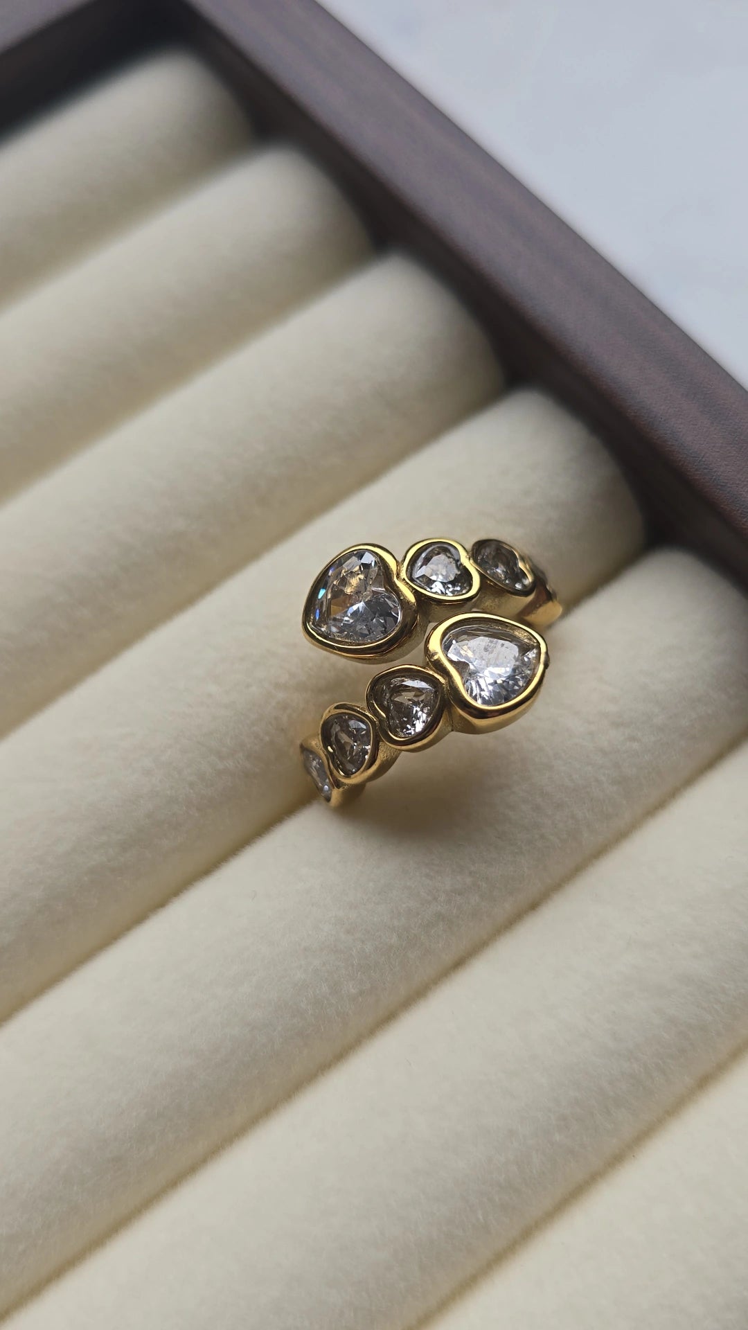 Large Hearts Wrap Ring 18k Gold plated/Stainless Steel