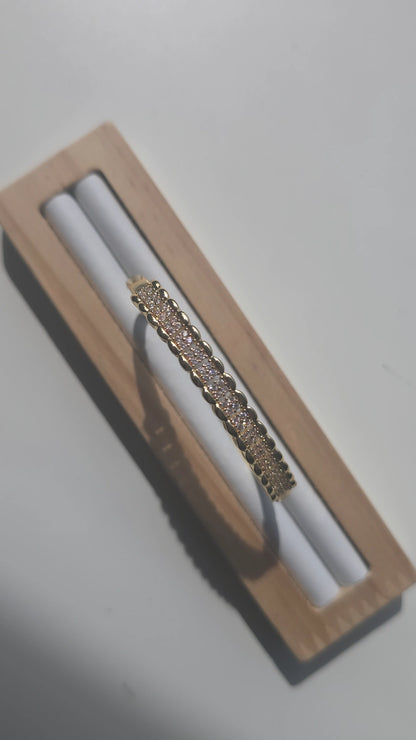 18k Gold plated flower bangle
