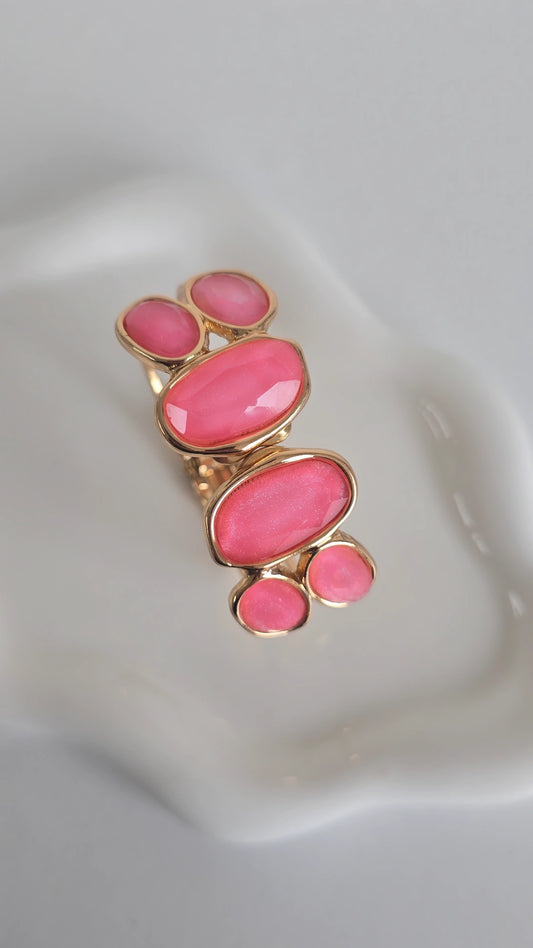 Pink vintage style open bangle