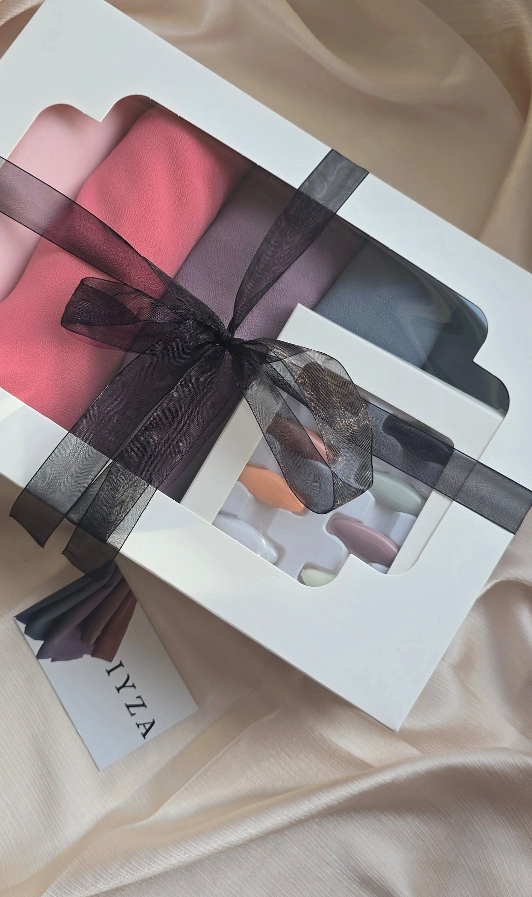 Premium chiffon Hijab gift boxes set with 8pcs pins and 2 hijab magnets