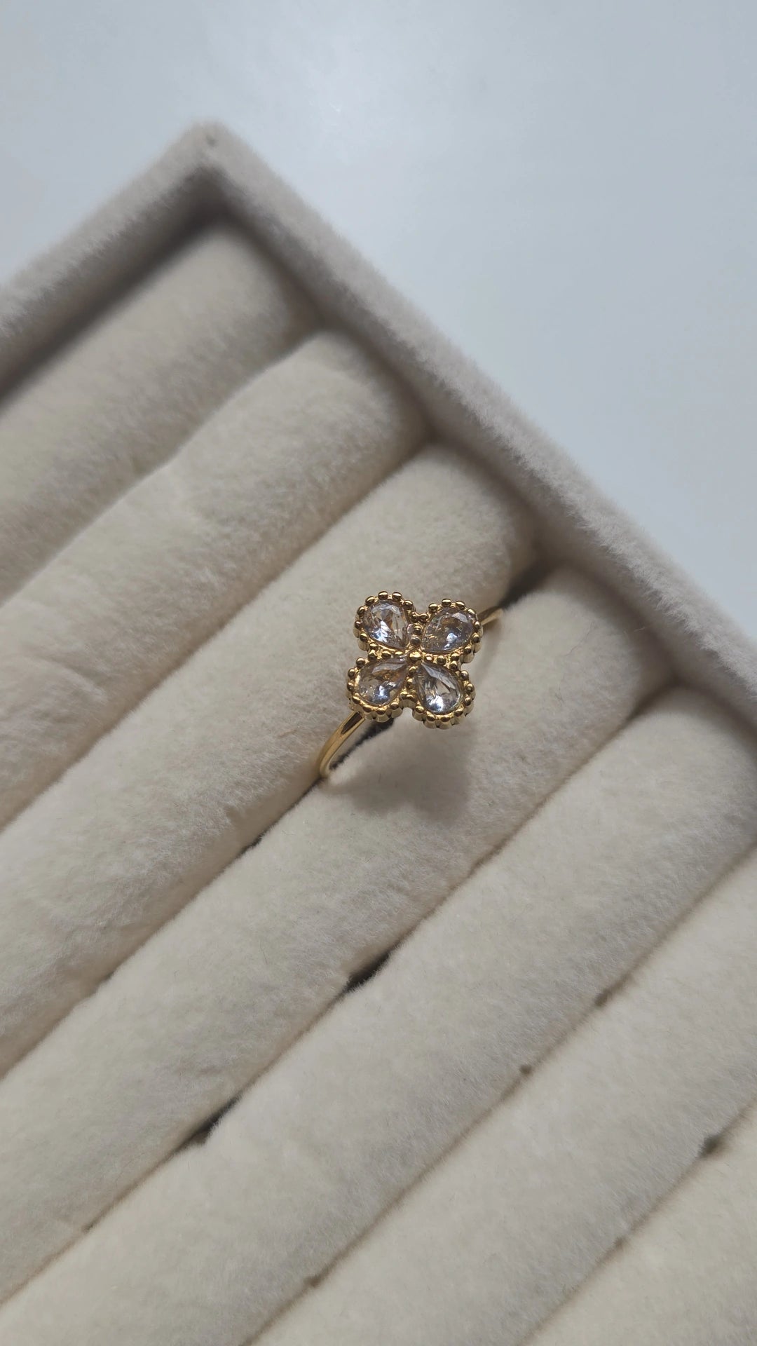 Clover Flower Ring