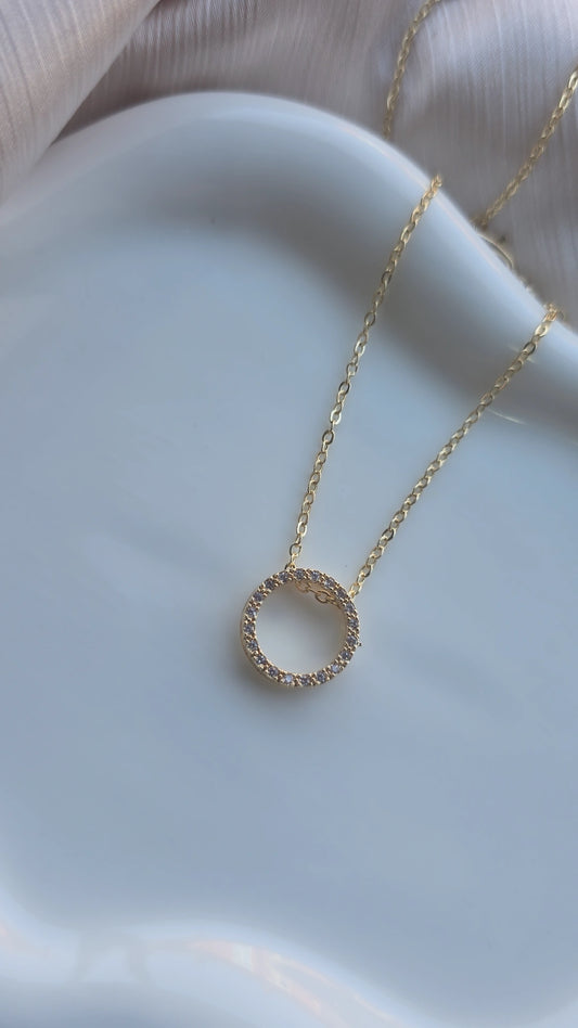 Gold halo Necklace