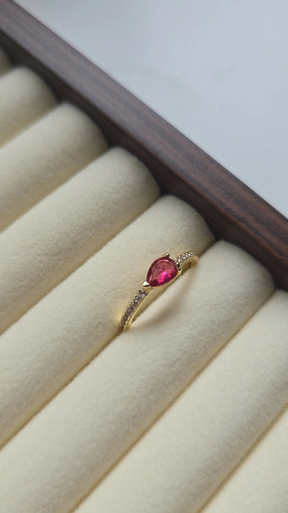 Rose Stone Ring 18k Gold plated /Stainless Steel