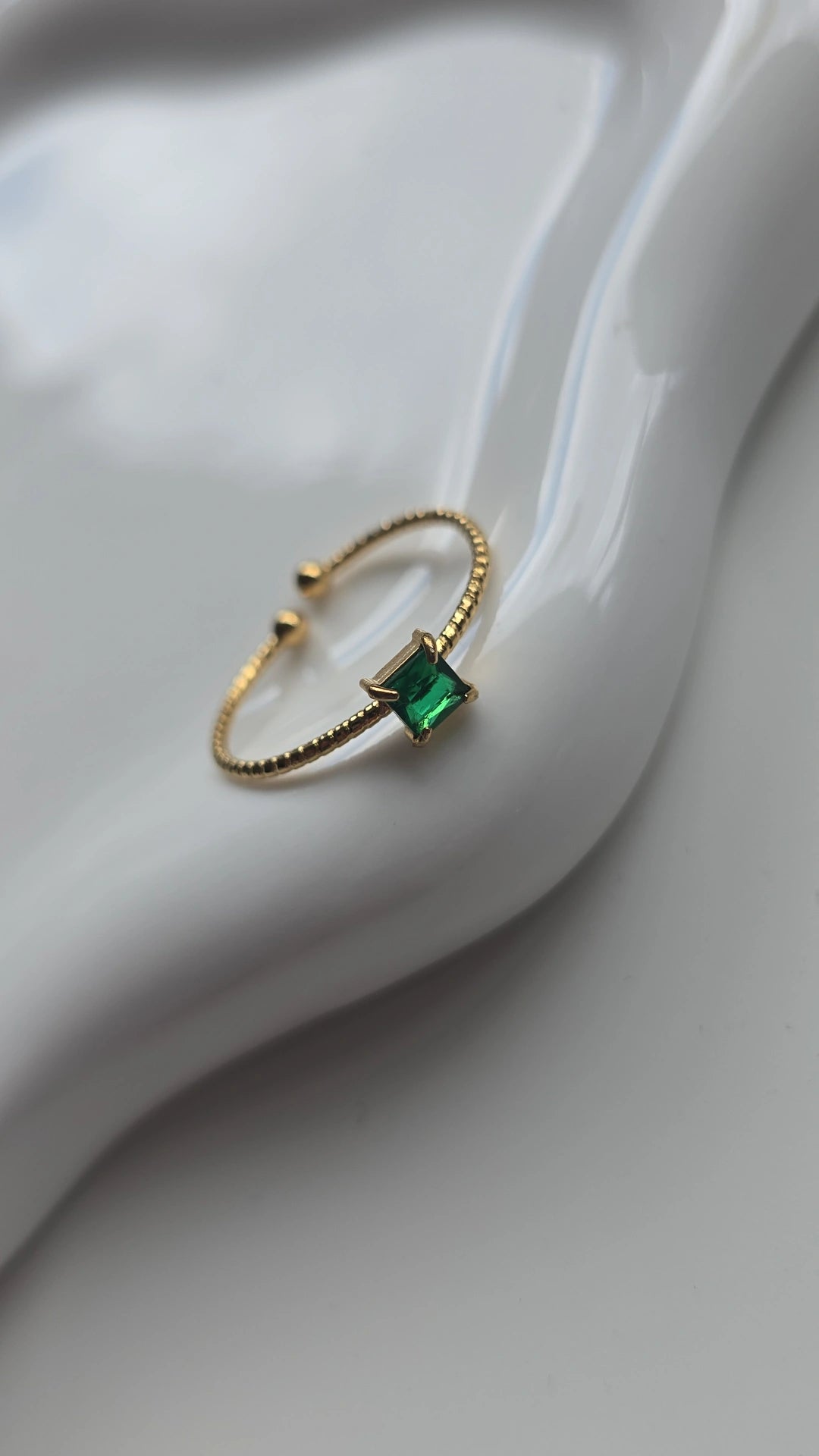 Mini Green Stone ring