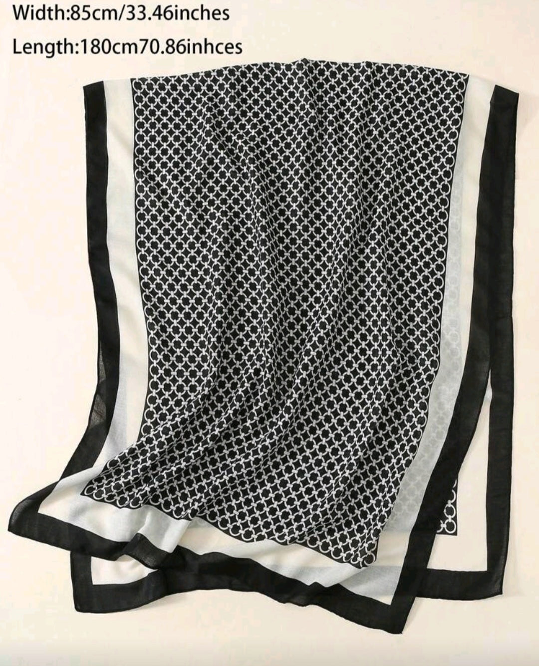 Black and white chain Scarf