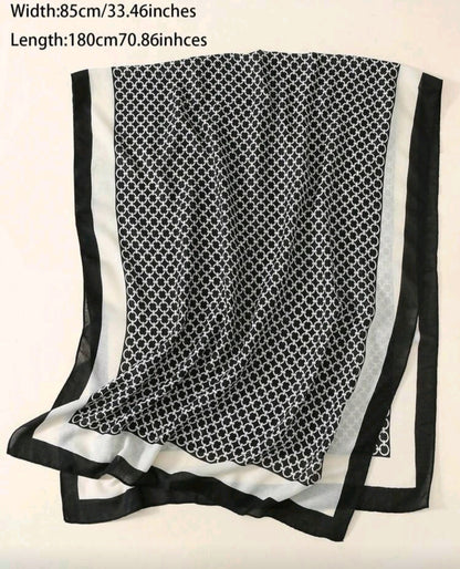 Black and white chain Scarf