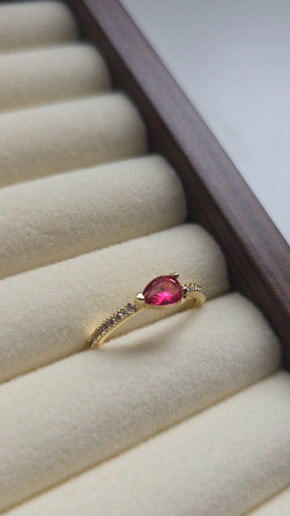 Rose Stone Ring 18k Gold plated /Stainless Steel