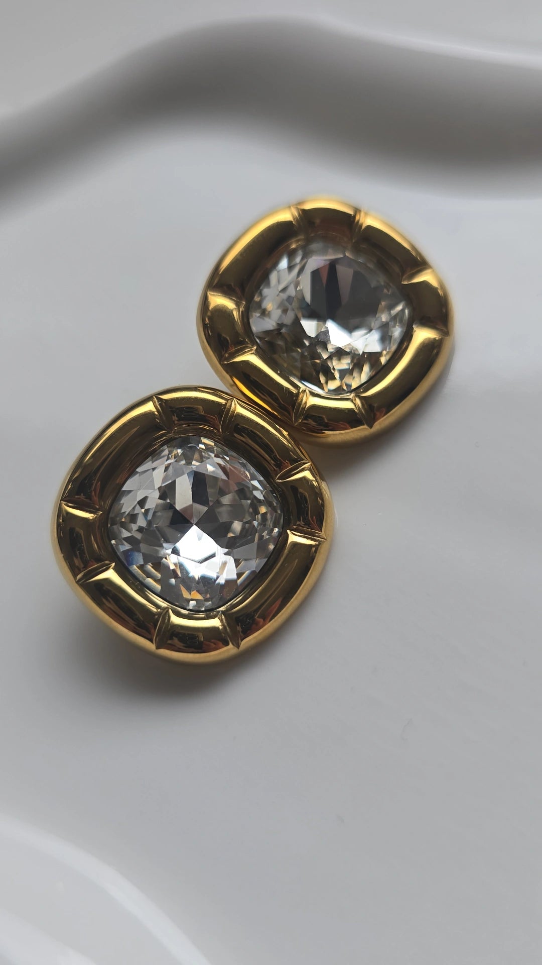 Clear large Stud Earring