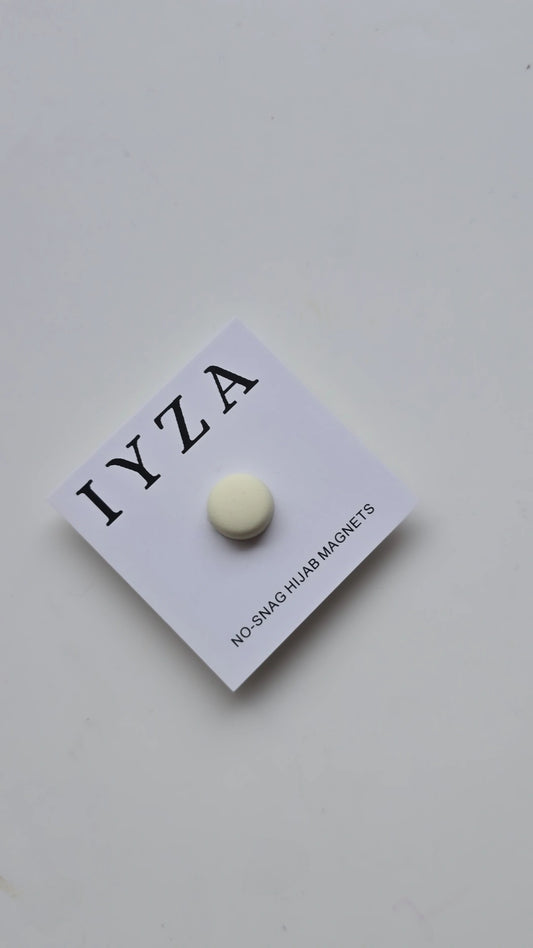 Hijab Cream magnet